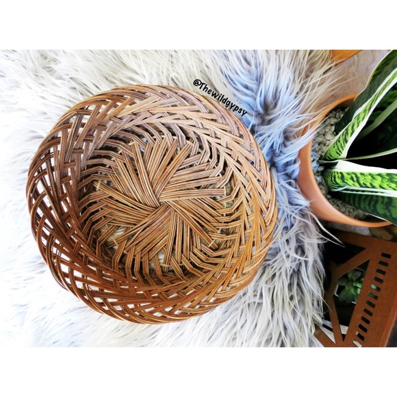Vintage decorative woven basket 🍁 - Picture 4 of 6